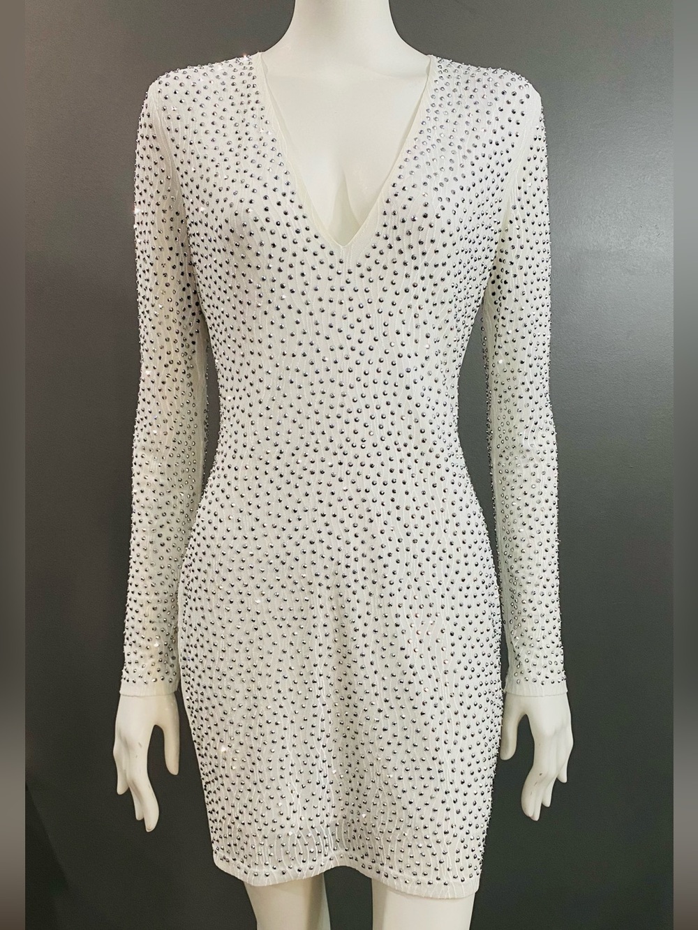 Windsor White Long-Sleeve V-Neck Rhinestone Embellished Mini Dress Size Xl